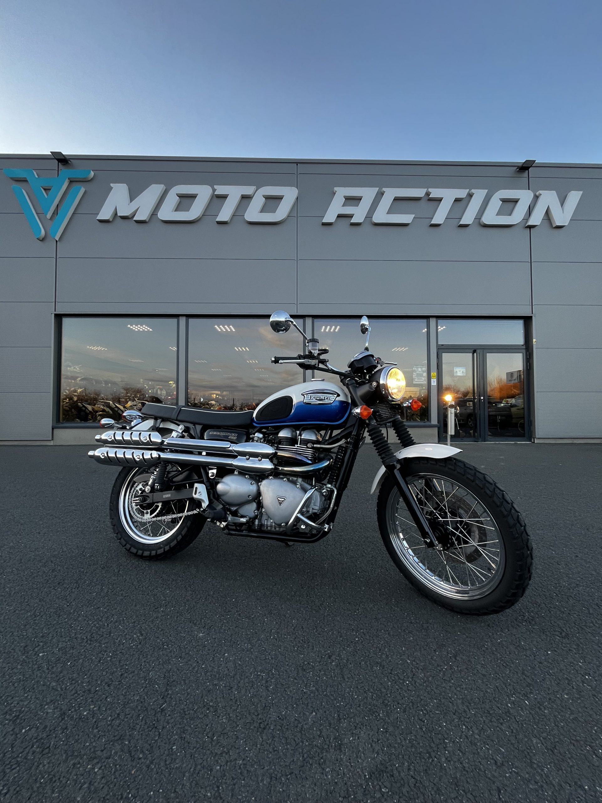 You are currently viewing TRIUMPH SCRAMBLER 900 2006